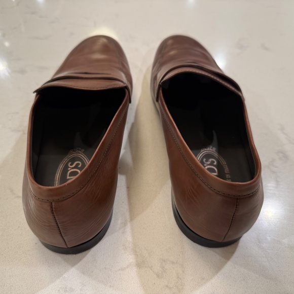 Tod’s Mocassino Cuoio Leather Penny Loafers